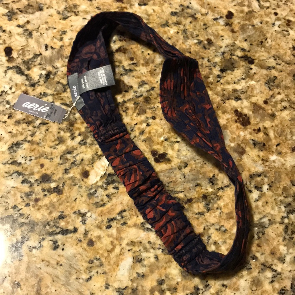 NWT! Rare Aerie Headband with Gorgeous Colors! 🌺